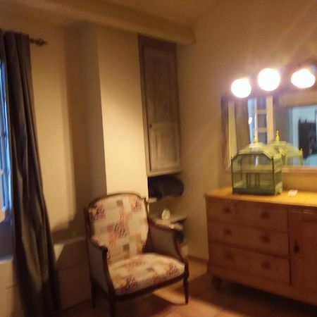 Chambre Pour 2 Personnes Avec Salle De Bain Privee Tourves Bagian luar foto