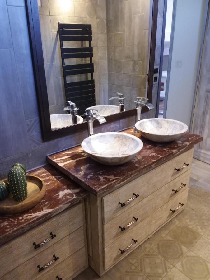 Chambre Pour 2 Personnes Avec Salle De Bain Privee Tourves Bagian luar foto
