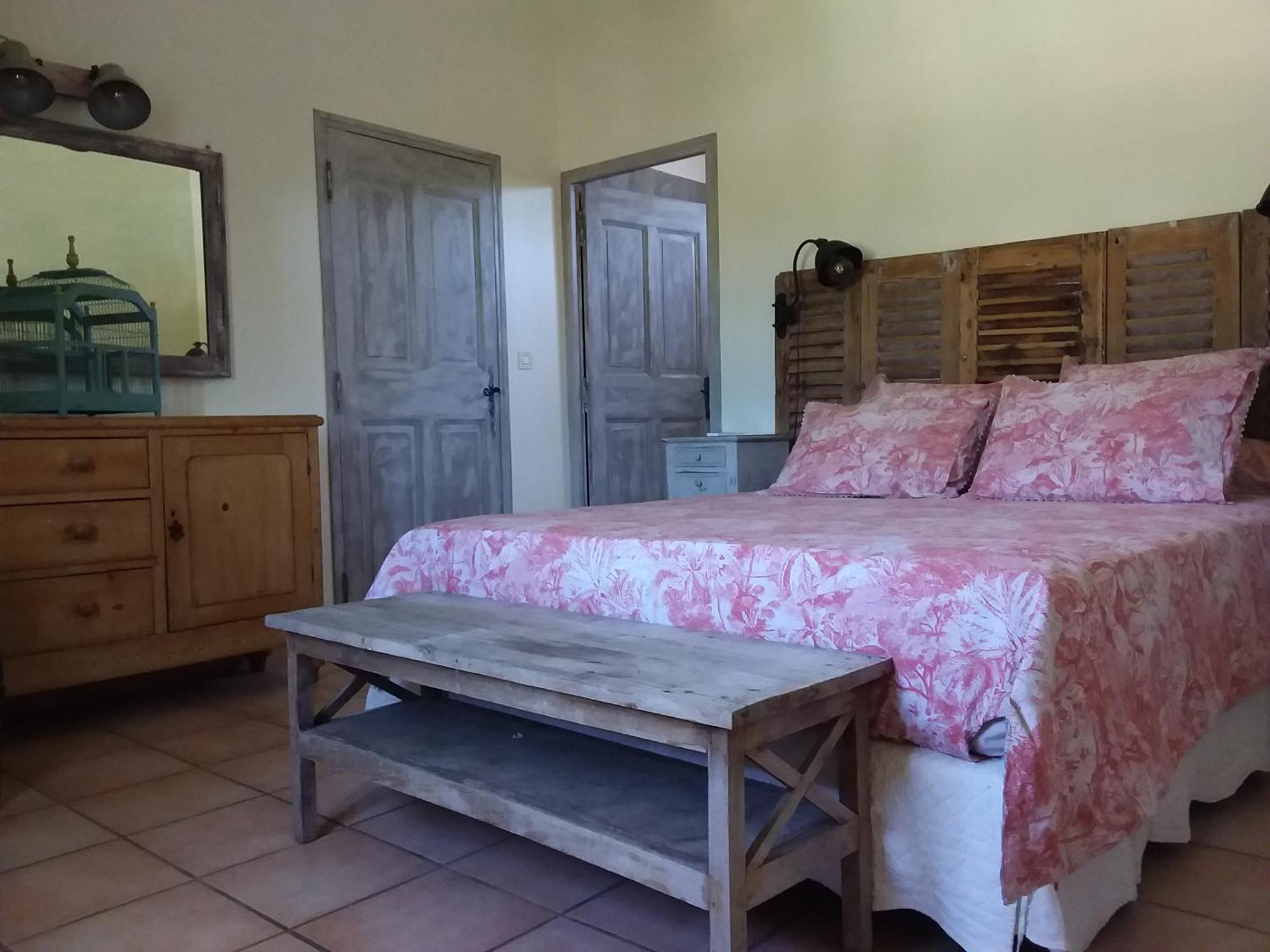 Chambre Pour 2 Personnes Avec Salle De Bain Privee Tourves Bagian luar foto