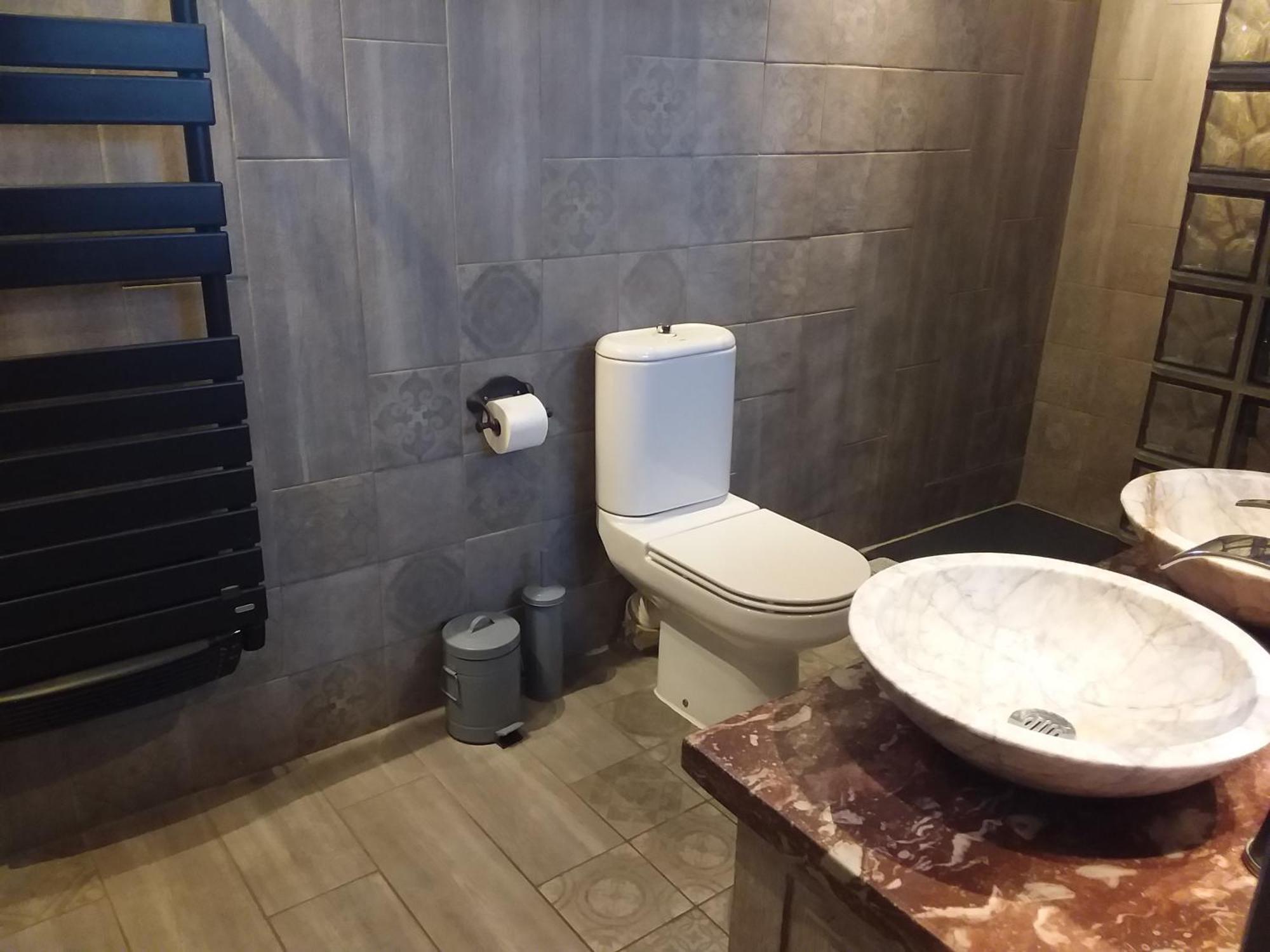 Chambre Pour 2 Personnes Avec Salle De Bain Privee Tourves Bagian luar foto