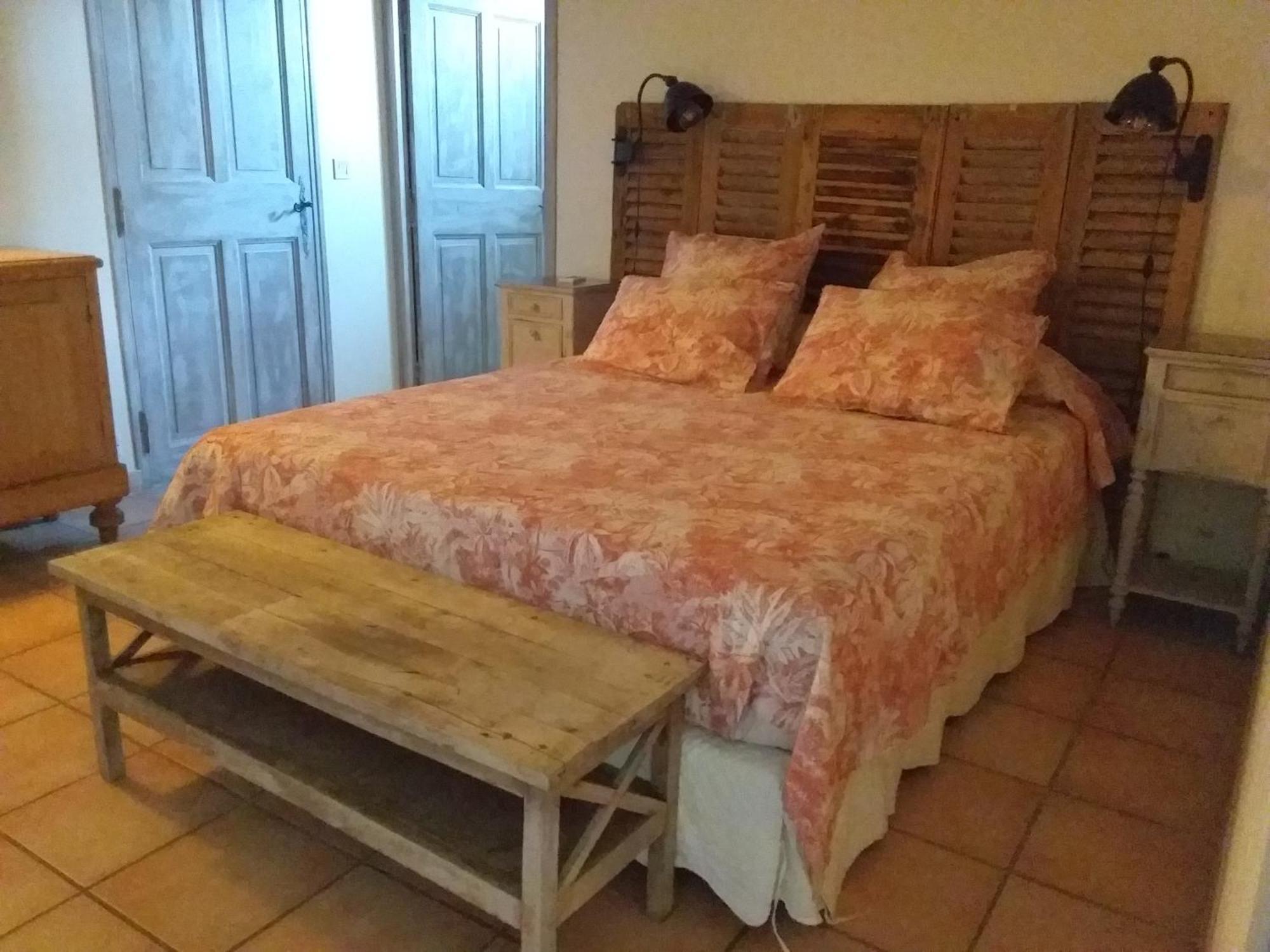 Chambre Pour 2 Personnes Avec Salle De Bain Privee Tourves Bagian luar foto